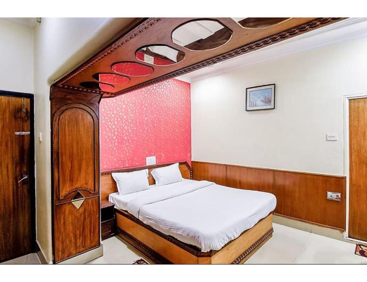 Hotel Heera, Kalkata Exteriér fotografie
